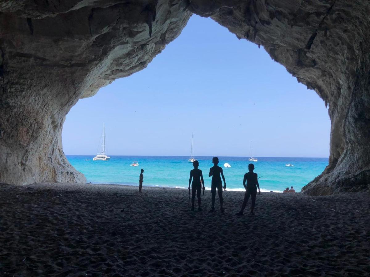 Appartamenti Le Conchiglie E Le Stelle Marine Cala Gonone Kültér fotó